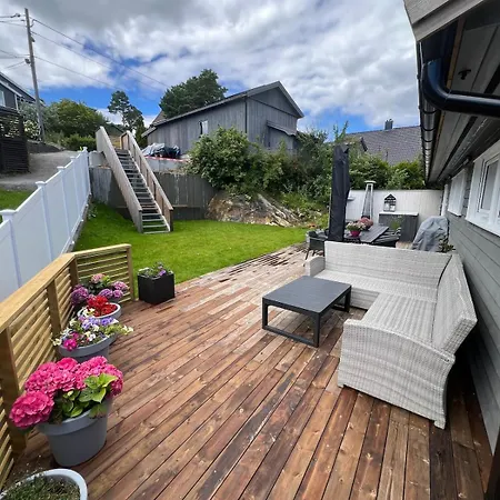 Bright And Renovated 10 Min To Apartmán *
